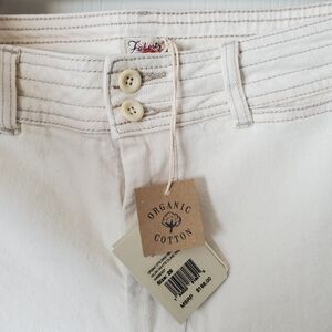 Faherty NWT High-Rise Jeans in Off-White with Contrast Stitching